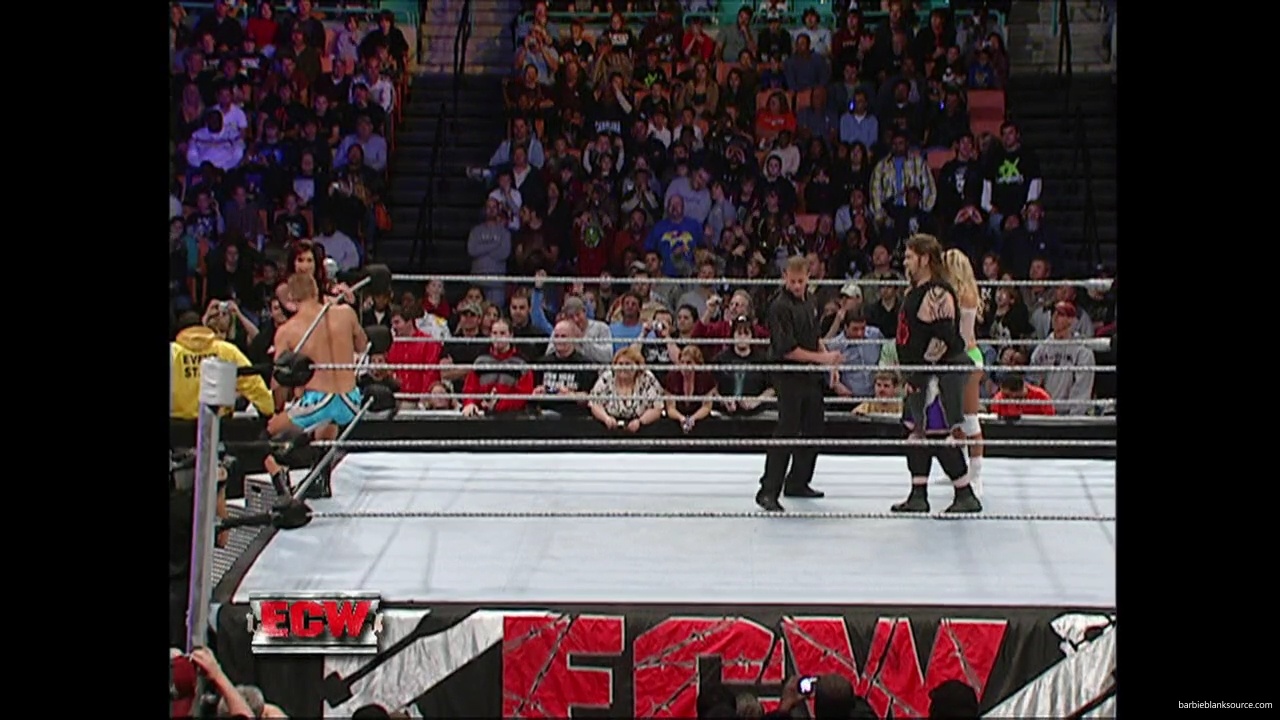 WWE_ECW_12_06_07_Balls_Kelly_vs_Kenny_Victoria_mp41973.jpg