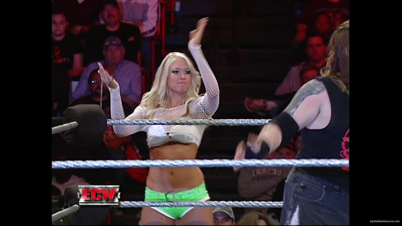 WWE_ECW_12_06_07_Balls_Kelly_vs_Kenny_Victoria_mp42000.jpg