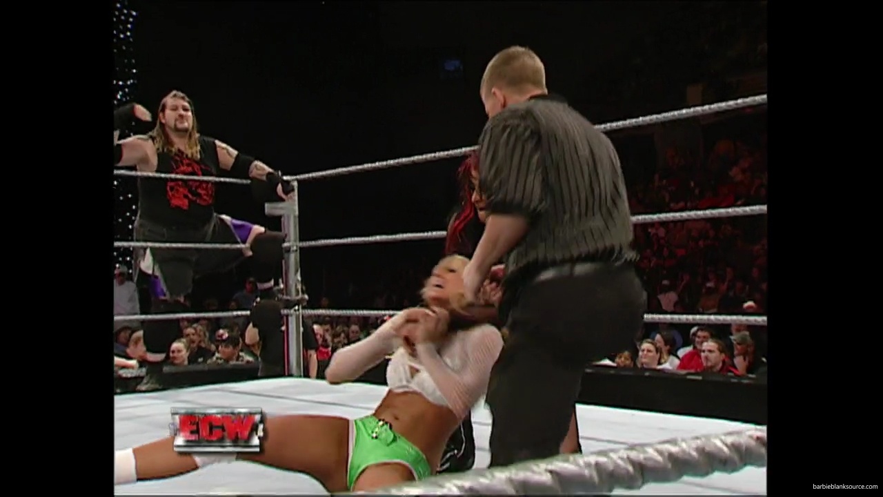 WWE_ECW_12_06_07_Balls_Kelly_vs_Kenny_Victoria_mp42152.jpg