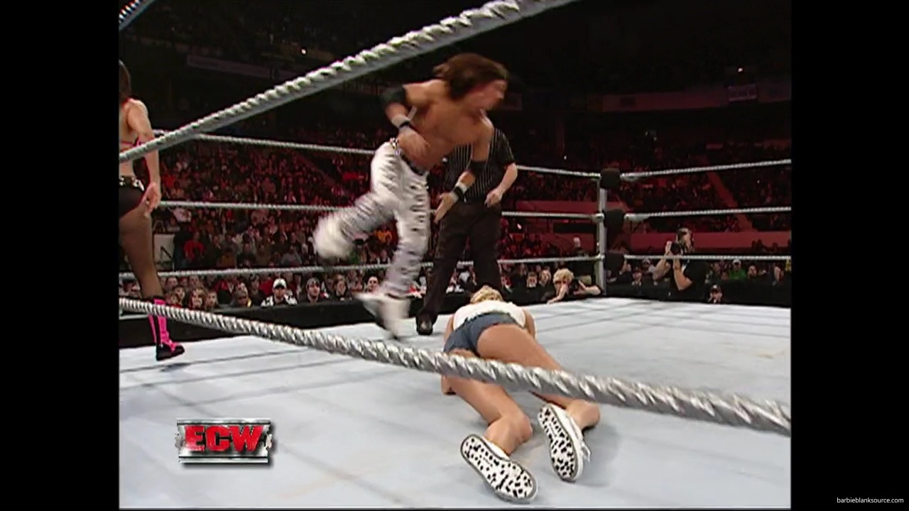 WWE_ECW_01_01_08_Jimmy_Kelly_Shannon_vs_Layla_Morrison_Miz_mp40110.jpg
