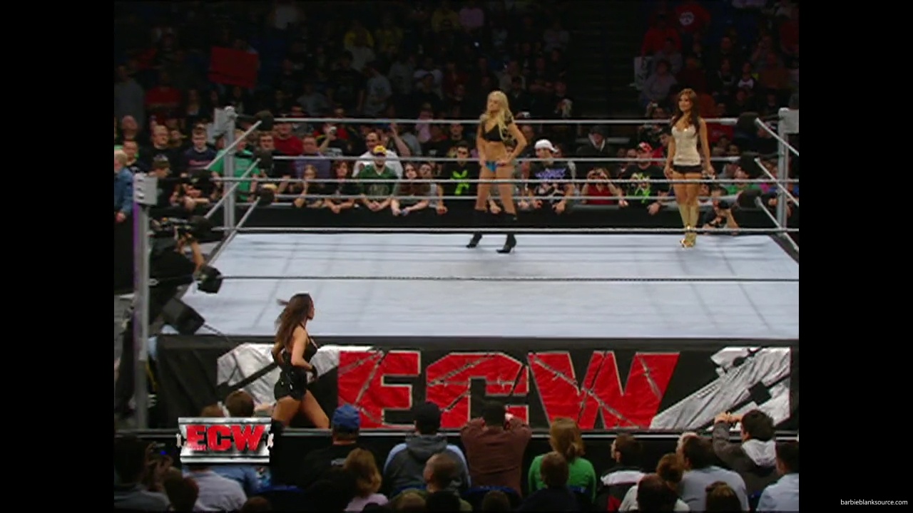 WWE_ECW_01_08_08_Kelly_Layla_Segment_Featuring_Lena_mp40074.jpg