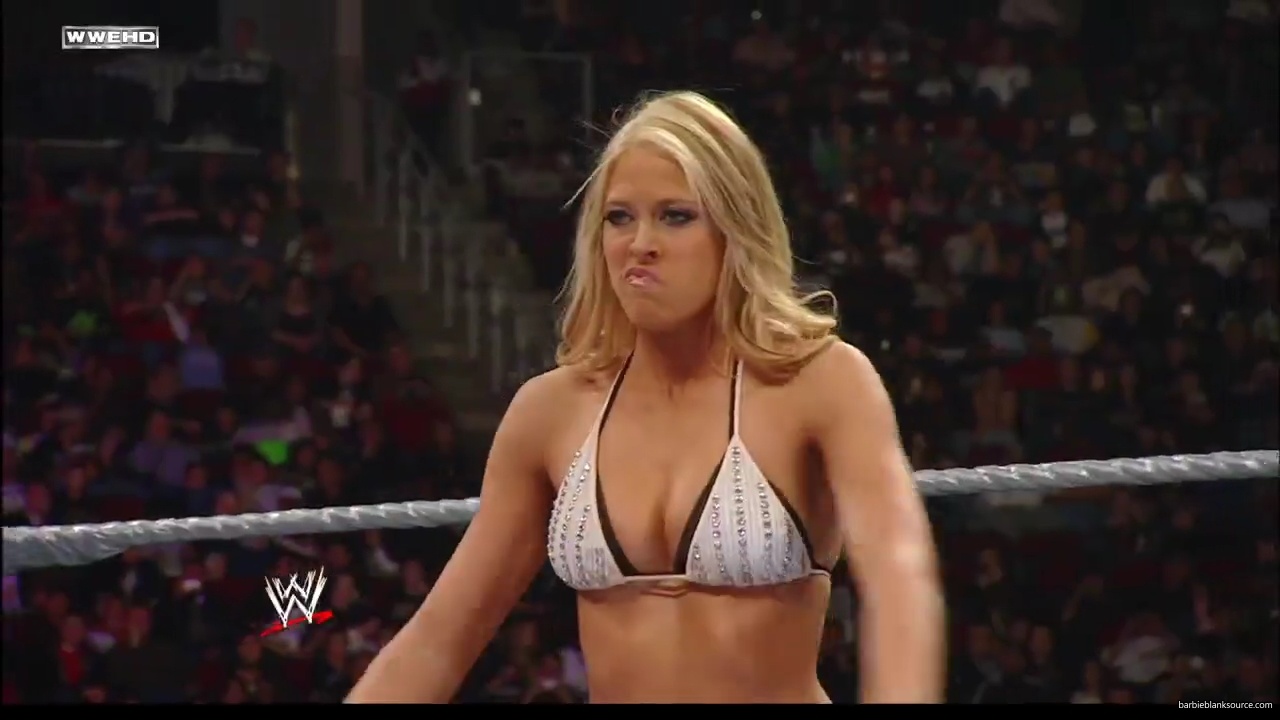 WWE_ECW_02_12_08_Kelly_vs_Layla_mp41606.jpg