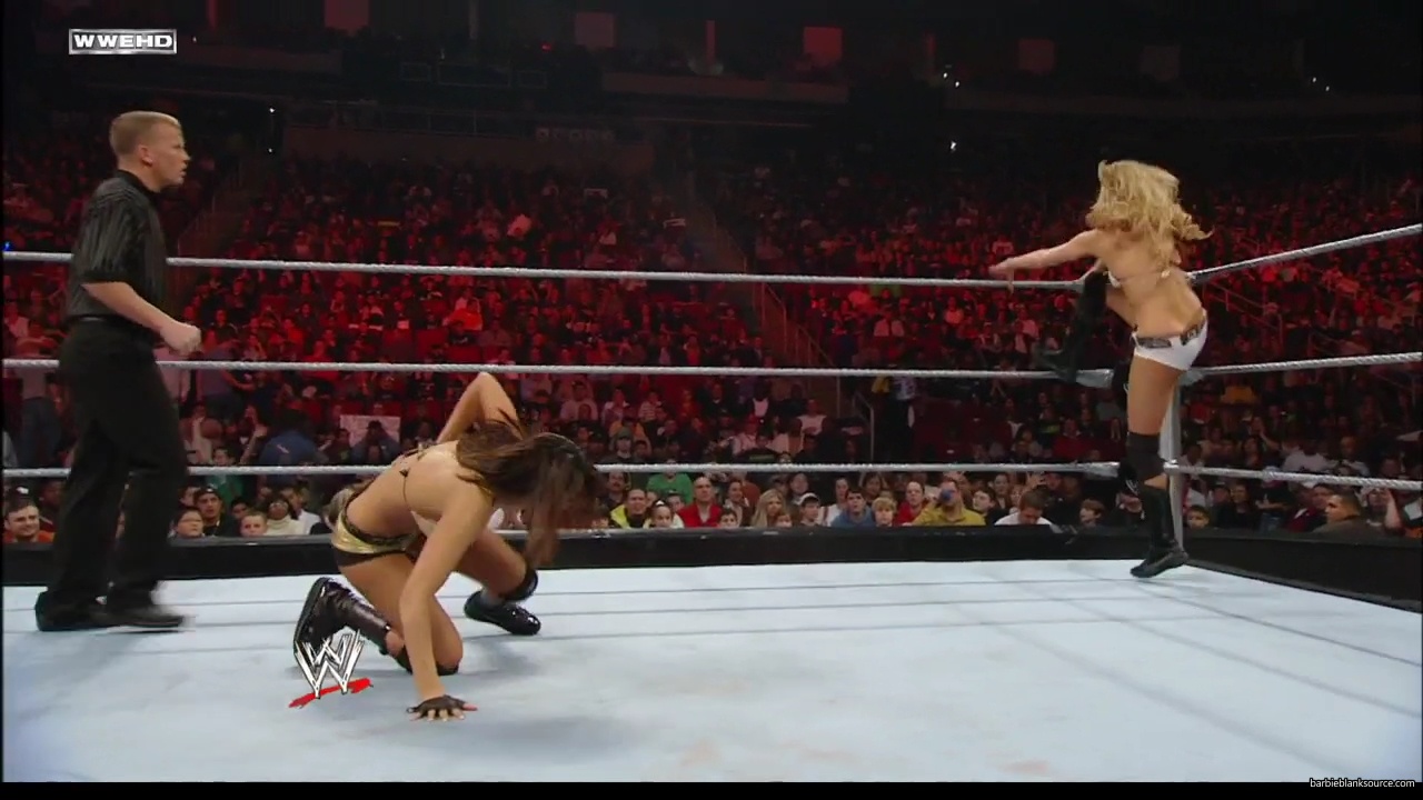 WWE_ECW_02_12_08_Kelly_vs_Layla_mp41700.jpg