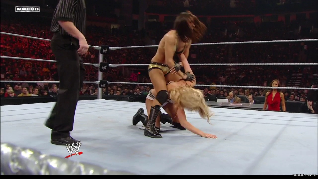 WWE_ECW_02_12_08_Kelly_vs_Layla_mp41804.jpg