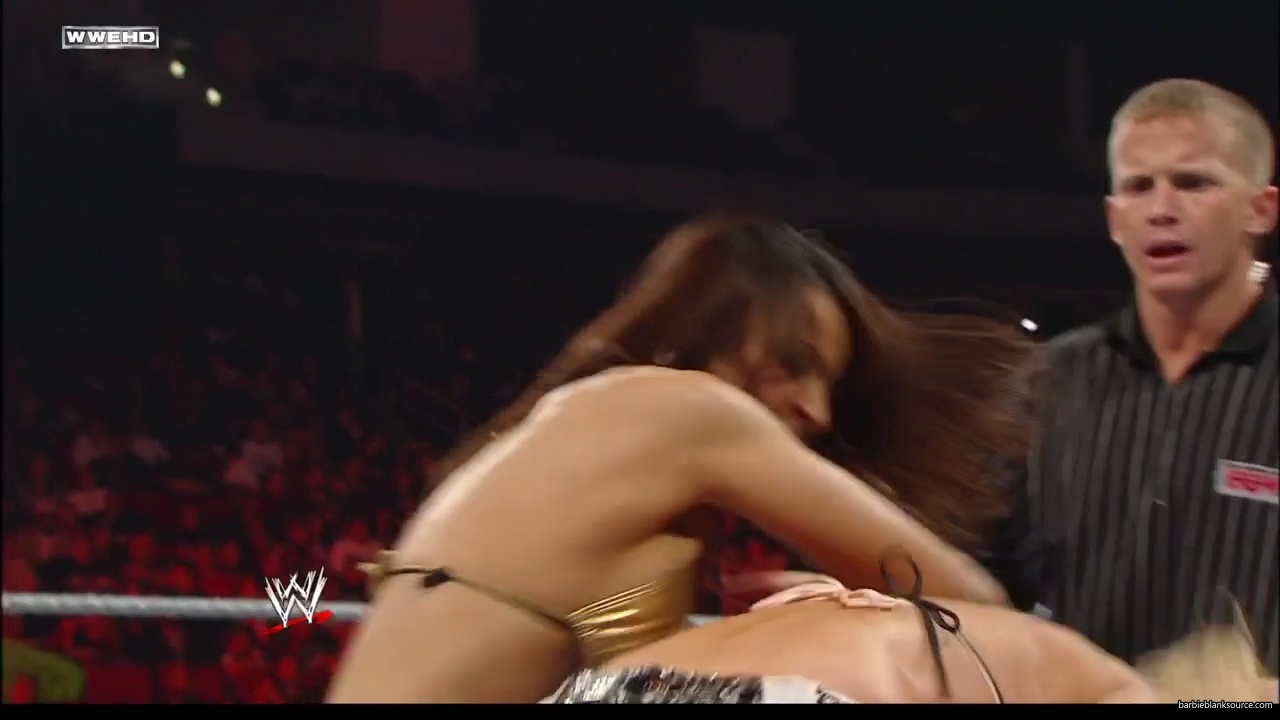WWE_ECW_02_12_08_Kelly_vs_Layla_mp41826.jpg