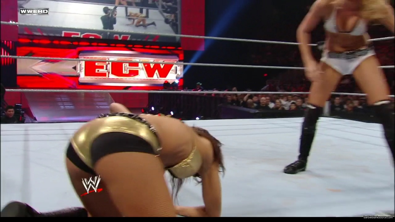 WWE_ECW_02_12_08_Kelly_vs_Layla_mp41844.jpg