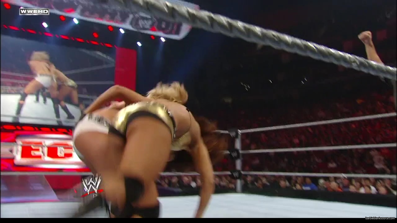 WWE_ECW_02_12_08_Kelly_vs_Layla_mp41847.jpg