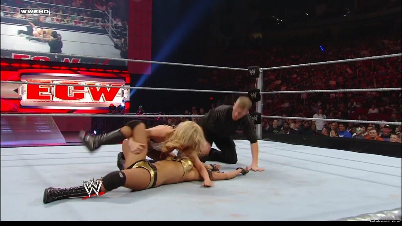 WWE_ECW_02_12_08_Kelly_vs_Layla_mp41869.jpg